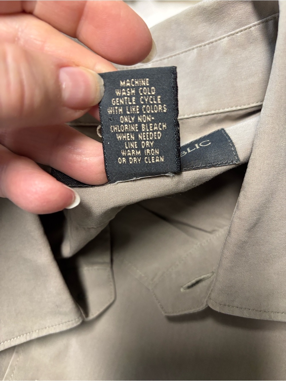 Banana Republic Classic Men’s M Taupe Stretch Cotton Button Up Dress Shirt - Picture 6 of 7